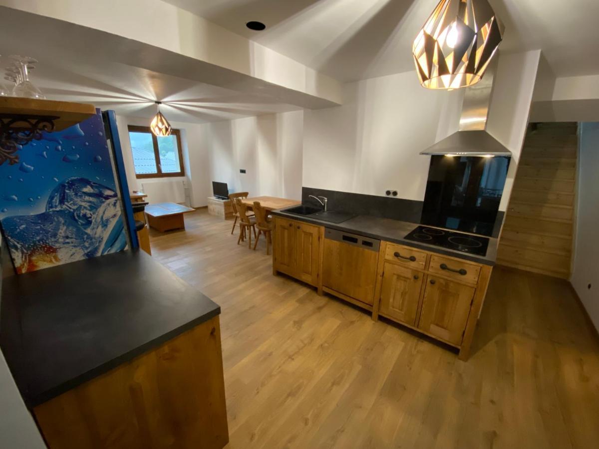 Appartement 75M2 Duplex Au Coeur Du Village De Queige Exterior foto